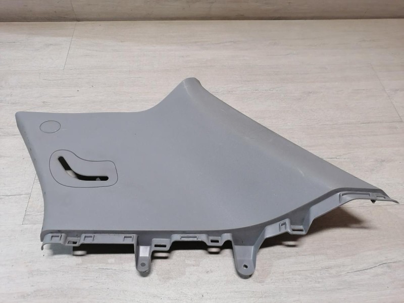 Actyon №2 обшивка задней стойки верхняя правая