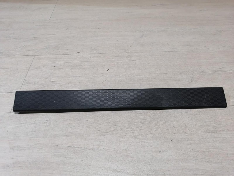 Actyon №2 накладка порога внутренняя передняя