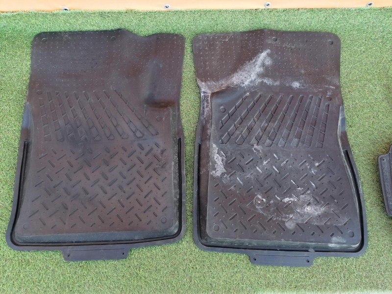 Actyon №2 коврик резиновый к-кт