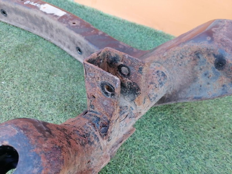 Actyon №2 балка задняя