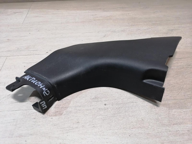 Actyon №2 обшивка передней стойки нижняя правая