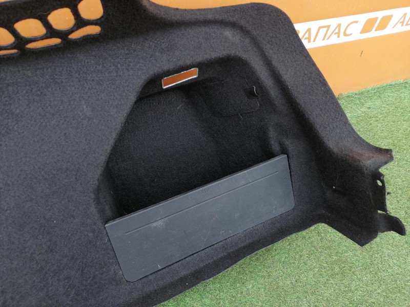 Passat B7 обшивка багажника правая