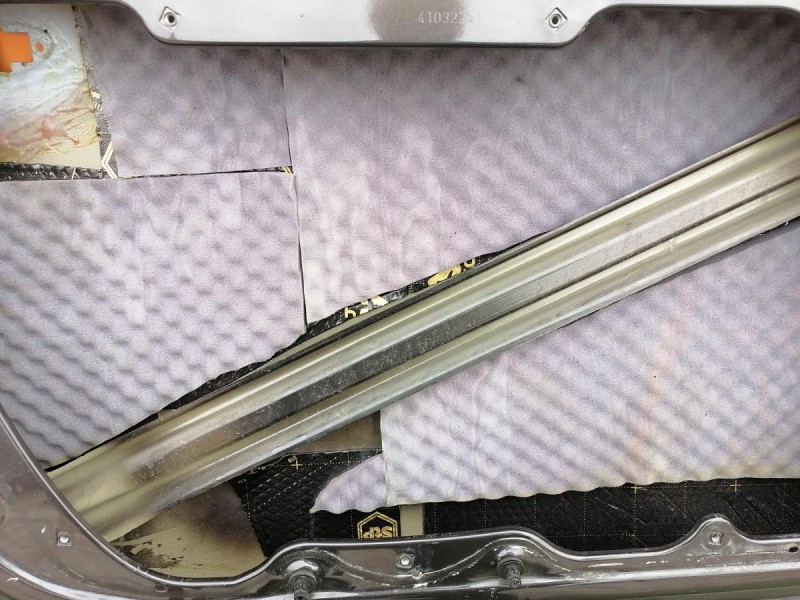 Passat B7 дверь передняя левая