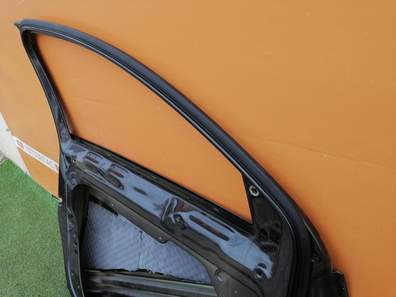 Passat B7 дверь передняя левая