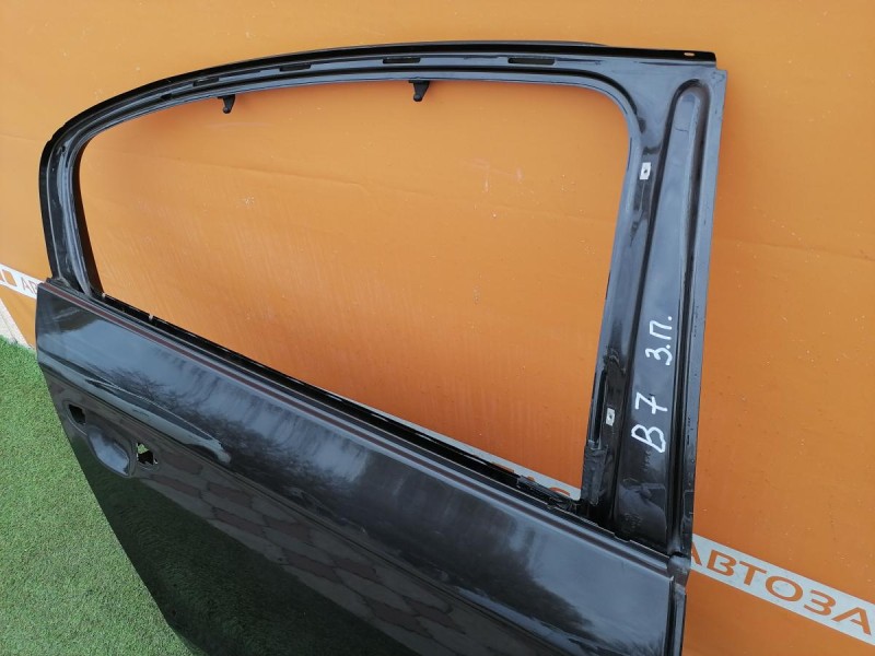 Passat B7 дверь задняя правая