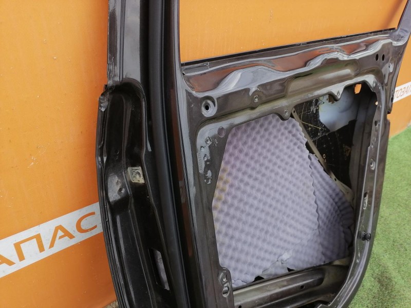 Passat B7 дверь задняя правая