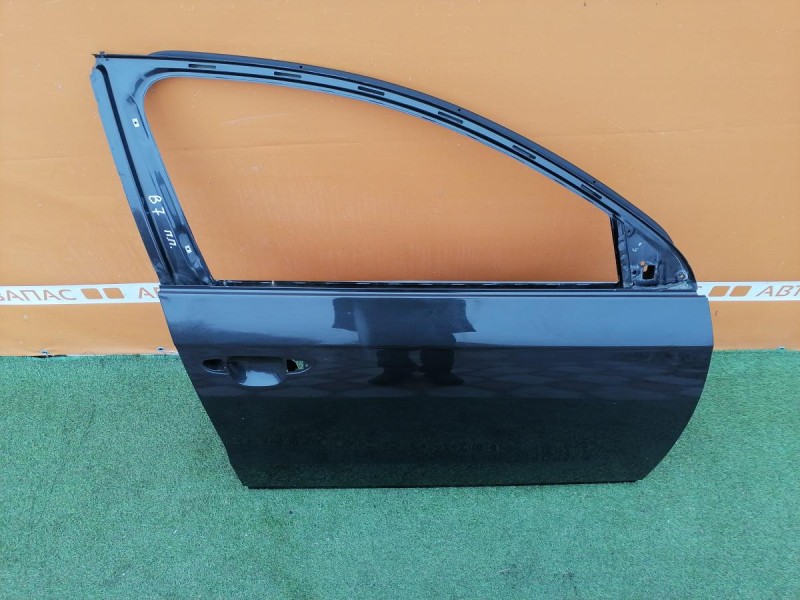 Passat B7 дверь передняя правая