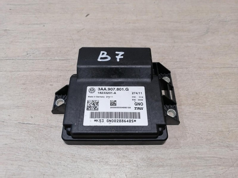 Passat B7 блок управления стояночным тормозом ручником