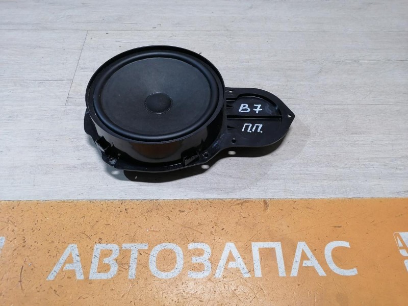 Passat B7 динамик передний