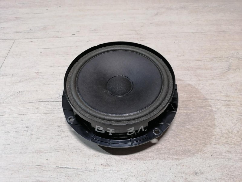 Passat B7 динамик задний