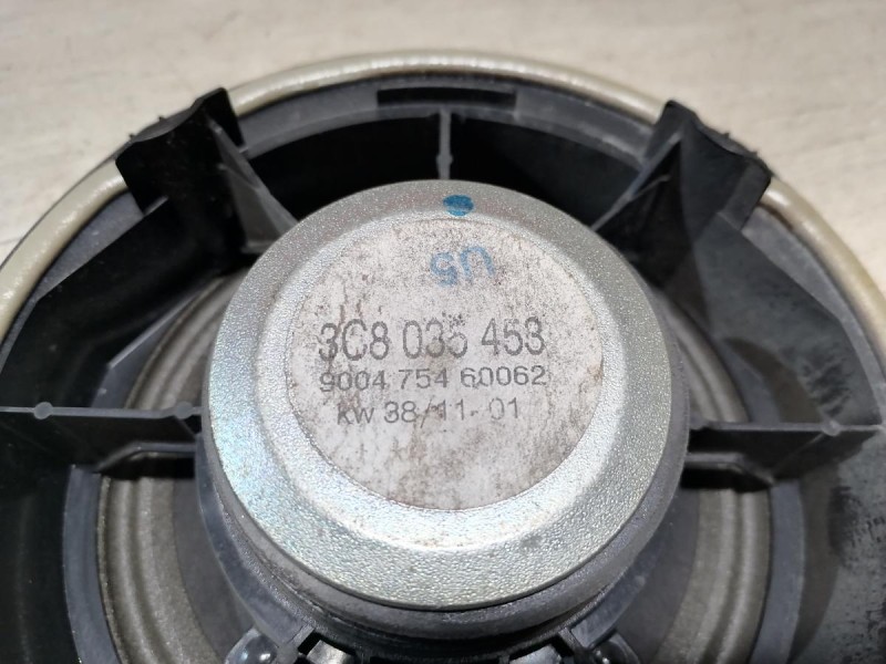 Passat B7 динамик задний