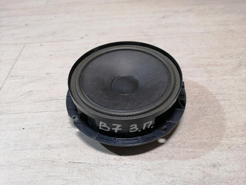Passat B7 динамик задний