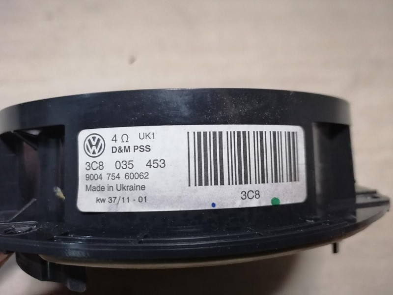 Passat B7 динамик задний