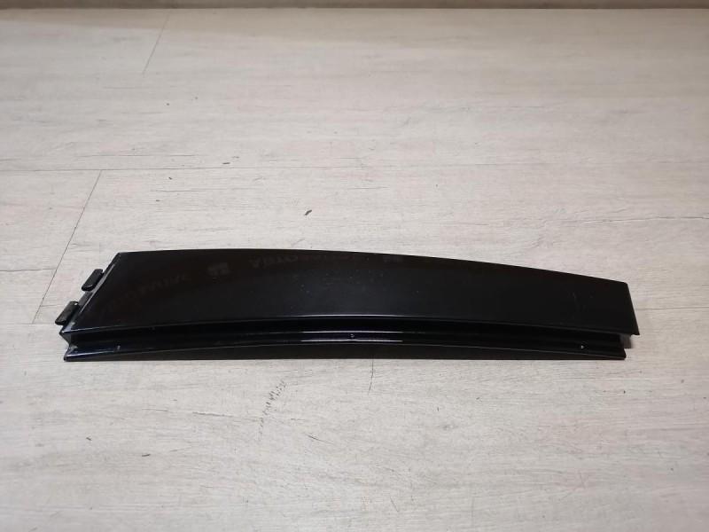 Passat B7 накладка стойки двери задняя правая