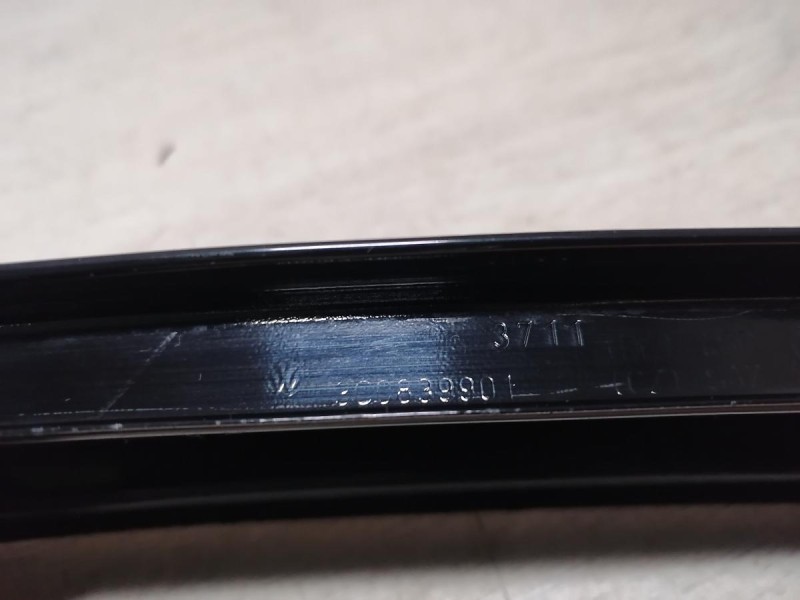 Passat B7 накладка стойки двери задняя левая