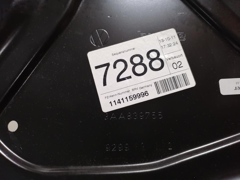 Passat B7 стеклоподъемник задний левый