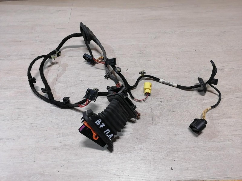 Passat B7 проводка двери передняя левая