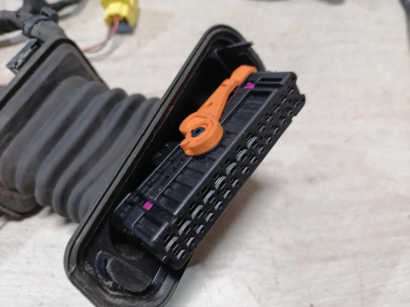 Passat B7 проводка двери передняя левая