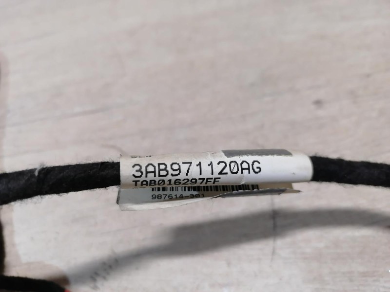 Passat B7 проводка двери передняя левая