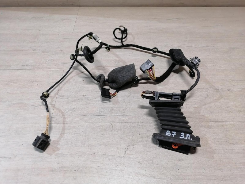Passat B7 проводка двери задняя правая