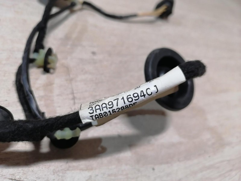 Passat B7 проводка двери задняя правая