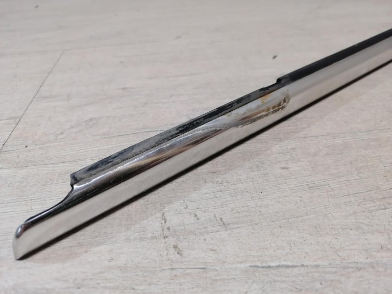 Passat B7 бархотка наружная передняя левая деф