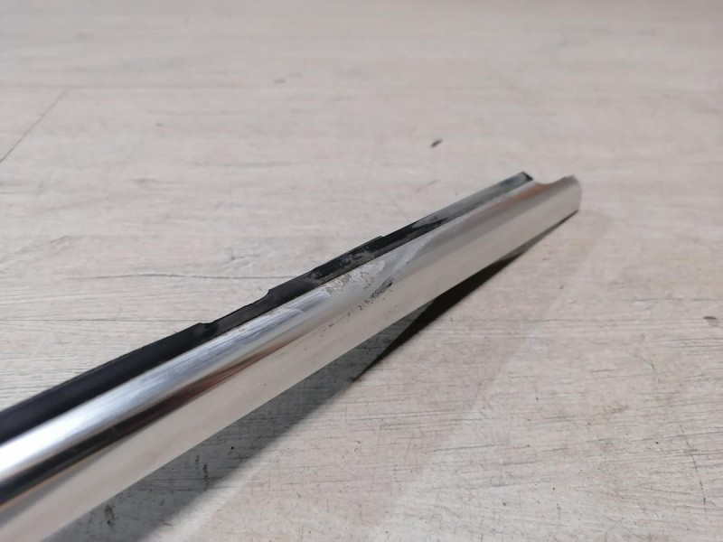 Passat B7 бархотка наружная передняя правая деф