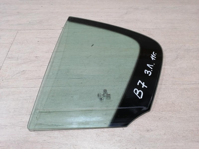 Passat B7 форточка левая 11