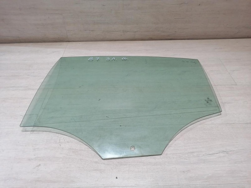 Passat B7 стекло заднее левое 11