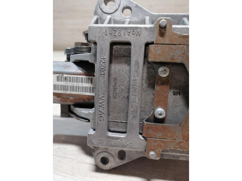 Passat B7 рулевая колонка