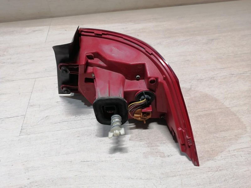 Passat B7 фонарь левый к-кт