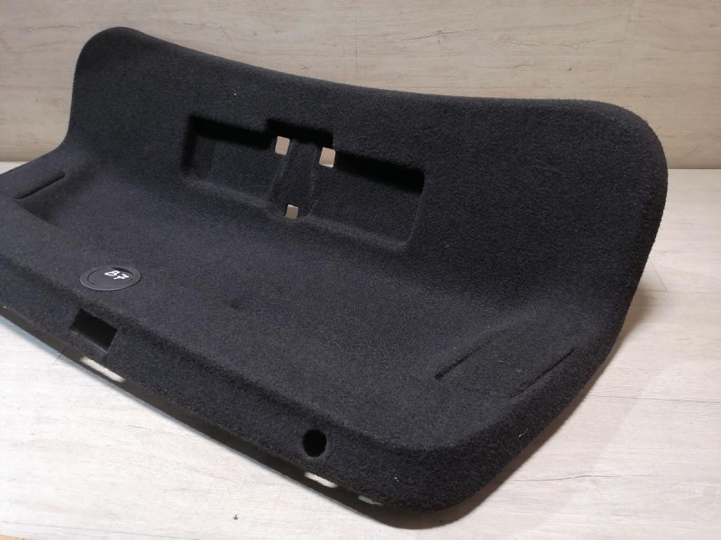 Passat B7 обшивка крышки багажника