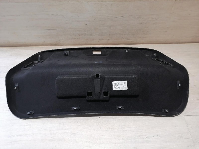 Passat B7 обшивка крышки багажника