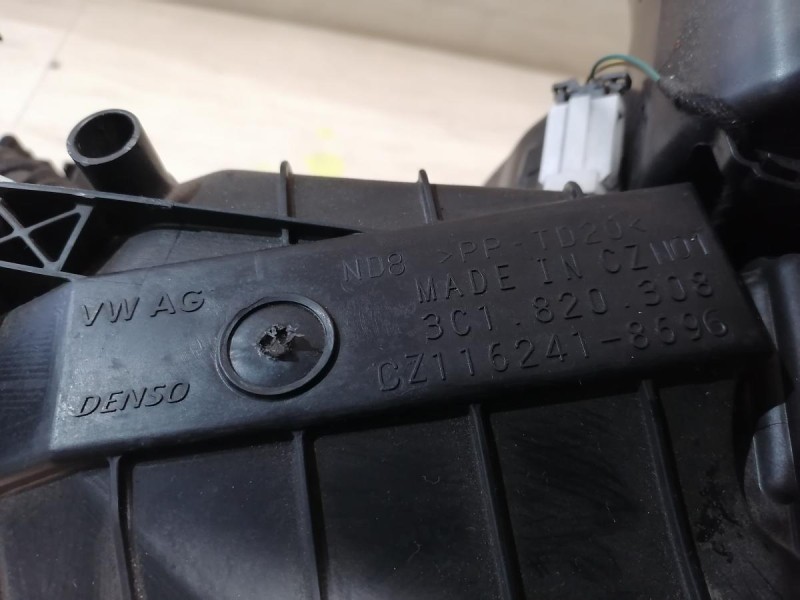 Passat B7 печка корпус климат деф