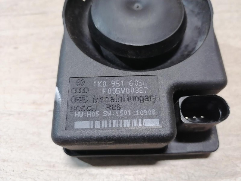 Passat B7 сигнал звуковой штатный сирена