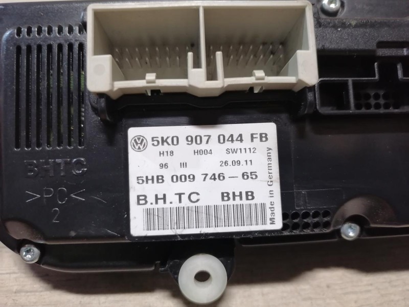 Passat B7 блок управления климат контролем