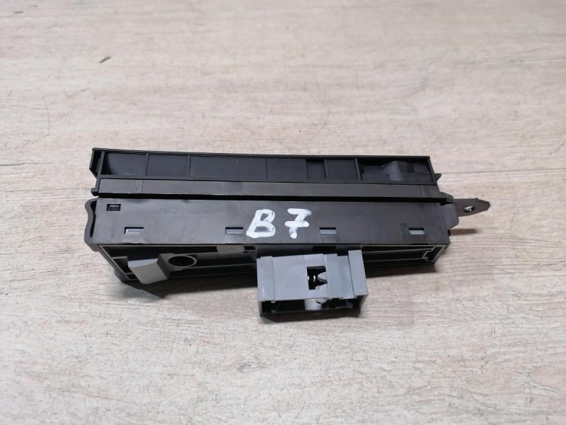 Passat B7 кнопка ручника стояночного тормоза блок кнопок