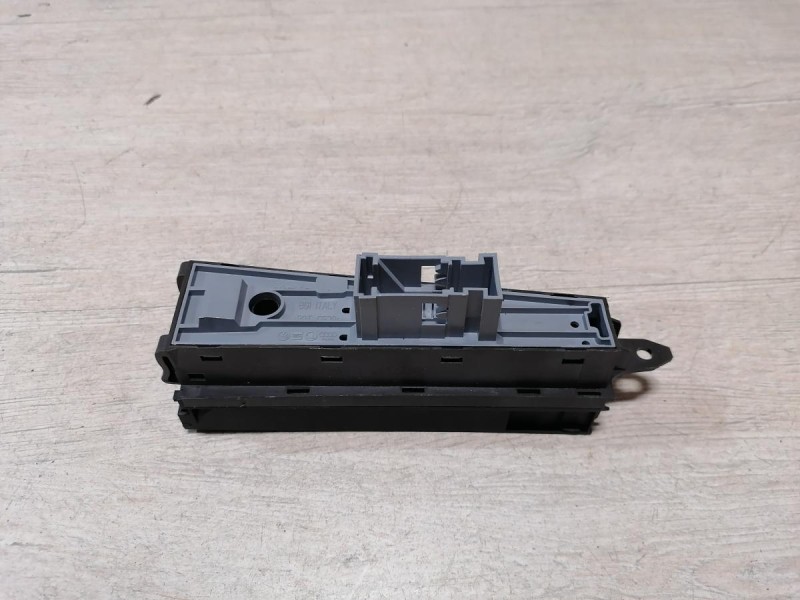 Passat B7 кнопка ручника стояночного тормоза блок кнопок