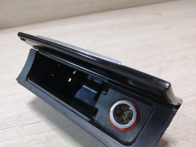 Passat B7 пепельница