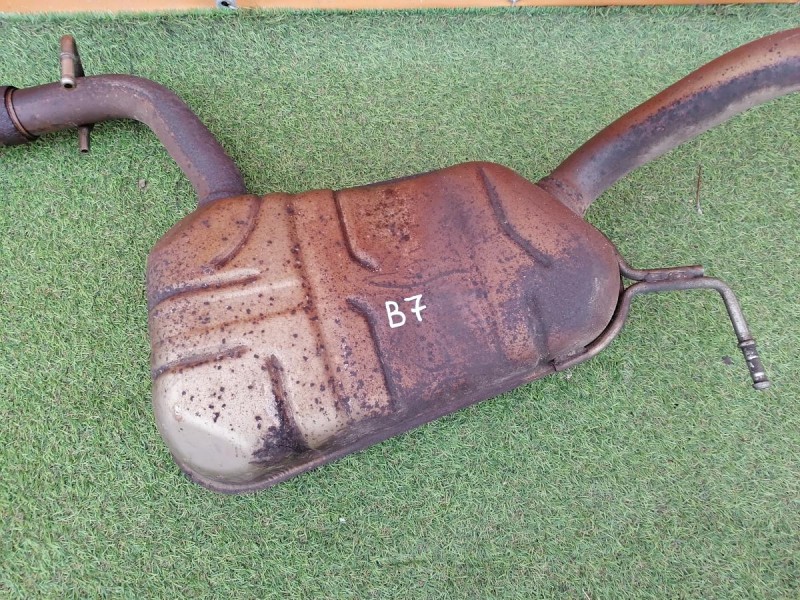 Passat B7 глушитель основной резонатор задняя часть