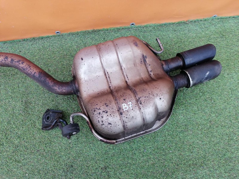 Passat B7 глушитель основной резонатор задняя часть