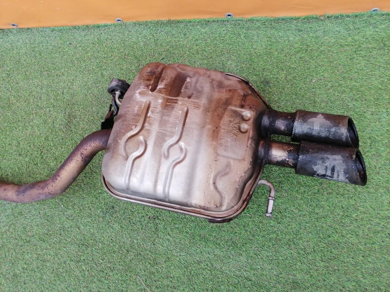 Passat B7 глушитель основной резонатор задняя часть