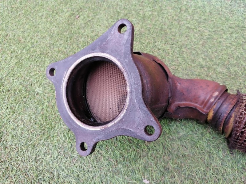 Passat B7 глушитель передняя часть катализатор гофра