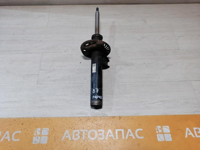 Passat B7 амортизатор передний