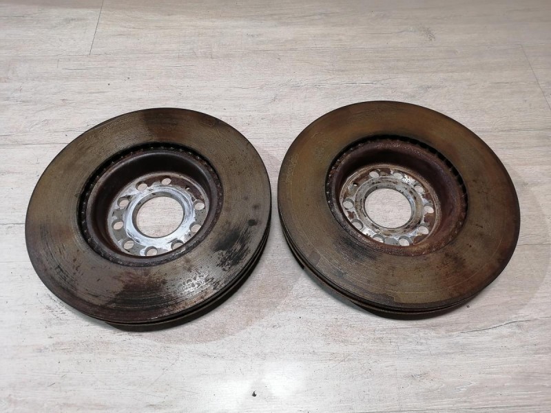 Passat B7 диск тормозной передний к-кт