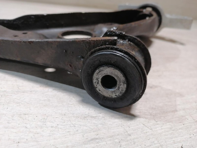 Passat B7 рычаг передний левый