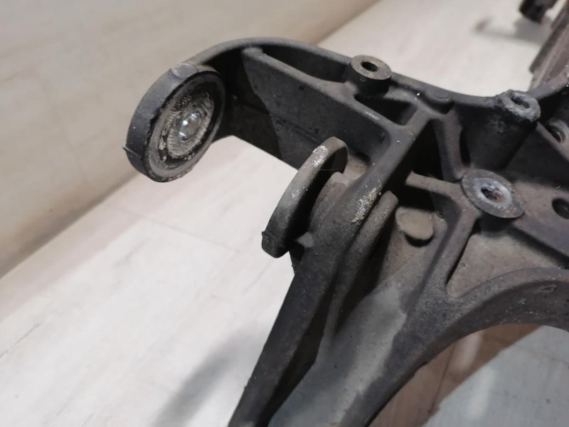 Passat B7 подрамник передний