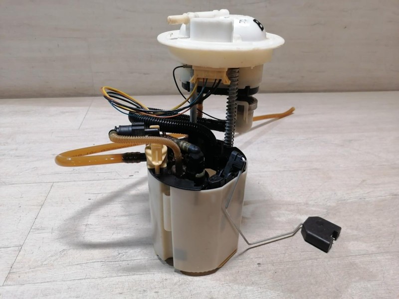 Passat B7 бензонасос