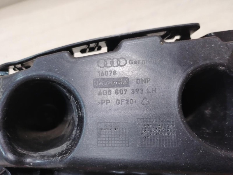 Audi A6 C7 крепление заднего бампера левое под фонарь