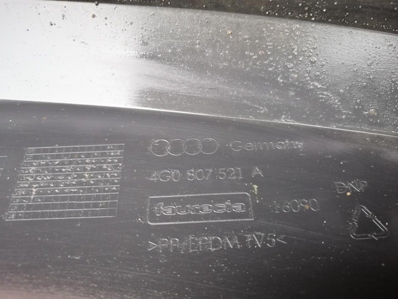 Audi A6 C7 бампер задний деф